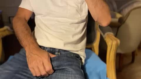 Snapshot of revoiralynch chatting on 03.02.25 SonnyXXX online show from 03.02.25