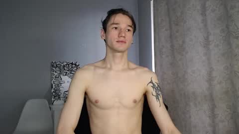 Snapshot of rexxx_erection chatting on 11.02.25 Eugene online show from 11.02.25