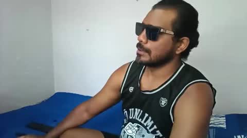 reydiaz665636 online show from 04.19.26