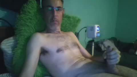 reyes_albert2006 online show from 09.16.25