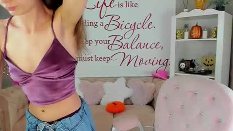   online show from 11.25.25