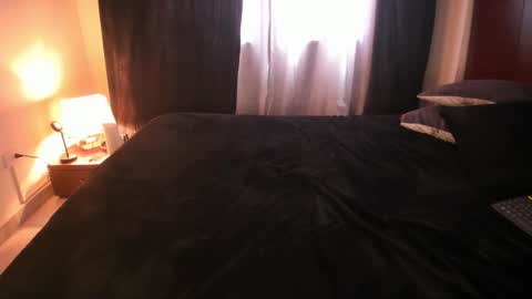 Snapshot of rhondavines chatting on 11.14.25 Rhonda online show from 11.14.25