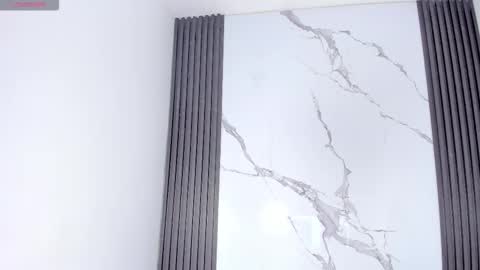 Riana online show from 11.14.25