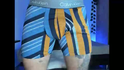 Snapshot of riancum chatting on 03.04.25 juan online show from 03.04.25