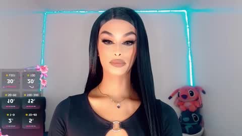 Snapshot of riannagarcia_ chatting on 10.12.25 Rianna Garcia online show from 10.12.25