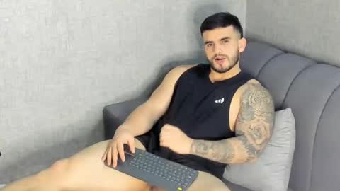 Snapshot of ricardogonzalez666 chatting on 01.04.25 ricardogonzalez666 online show from 01.04.25