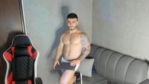 Snapshot of ricardogonzalez666 chatting on 01.25.25 ricardogonzalez666 online show from 01.25.25