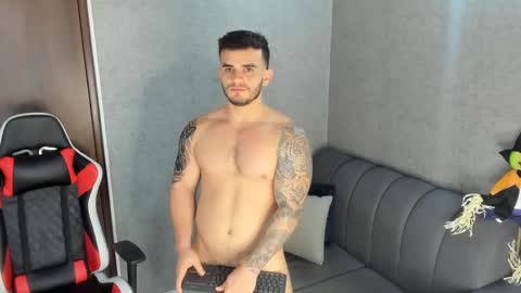 Snapshot of ricardogonzalez666 chatting on 02.24.25 ricardogonzalez666 online show from 02.24.25