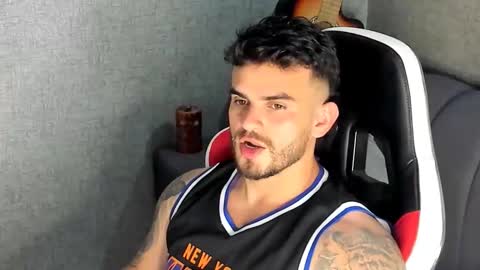 Snapshot of ricardogonzalez666 chatting on 09.21.25 ricardogonzalez666 online show from 09.21.25