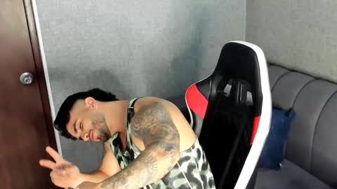 Snapshot of ricardogonzalez666 chatting on 10.18.25 ricardogonzalez666 online show from 10.18.25