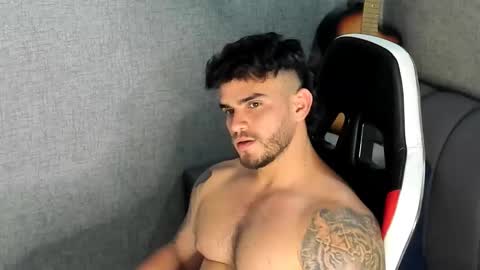 Snapshot of ricardogonzalez666 chatting on 10.27.25 ricardogonzalez666 online show from 10.27.25