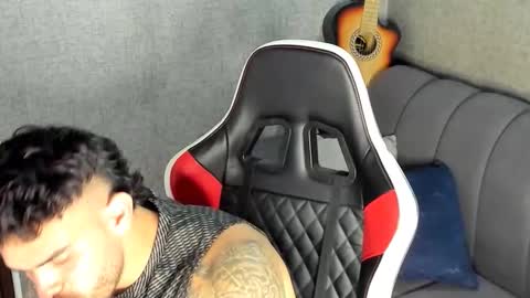 Snapshot of ricardogonzalez666 chatting on 10.29.25 ricardogonzalez666 online show from 10.29.25