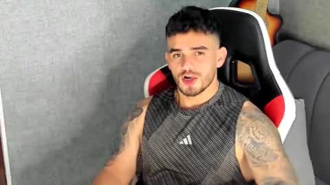 Snapshot of ricardogonzalez666 chatting on 11.05.25 ricardogonzalez666 online show from 11.05.25