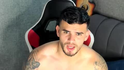 Snapshot of ricardogonzalez666 chatting on 11.18.25 ricardogonzalez666 online show from 11.18.25