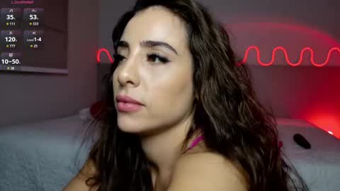 Snapshot of ricasashaa chatting on 11.17.25 Leo Sasha online show from 11.17.25