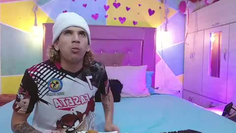 Snapshot of rich_de_la_rosa chatting on 02.27.25 rich and kitty online show from 02.27.25