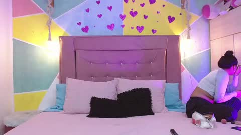 Snapshot of rich_de_la_rosa chatting on 03.06.25 rich and kitty online show from 03.06.25