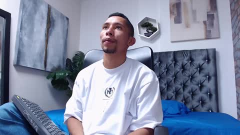 Snapshot of richar_voller chatting on 12.12.24 richar_voller online show from 12.12.24
