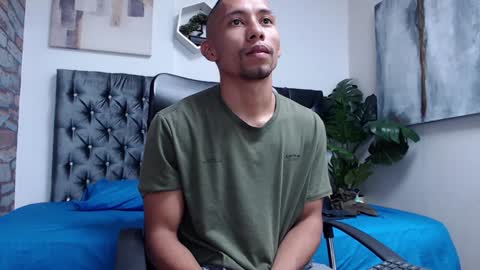 Snapshot of richar_voller chatting on 12.14.24 richar_voller online show from 12.14.24