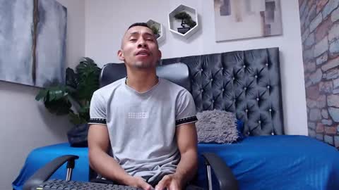 Snapshot of richar_voller chatting on 01.10.25 richar_voller online show from 01.10.25