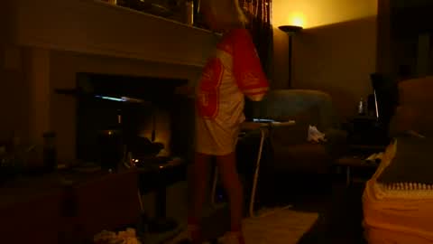 PINK HOLE TWINK online show from 04.15.26