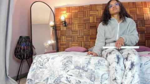 Snapshot of rihannadeep chatting on 01.23.25 Sara online show from 01.23.25