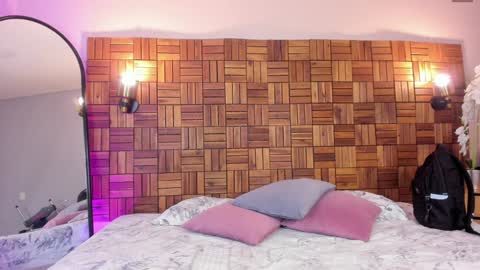 Snapshot of rihannadeep chatting on 01.30.25 Sara online show from 01.30.25