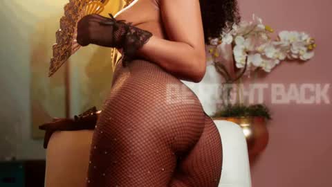 Snapshot of rihannadeep chatting on 02.12.25 Sara online show from 02.12.25