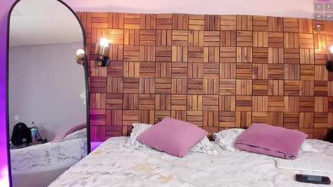 Snapshot of rihannadeep chatting on 02.15.25 Sara online show from 02.15.25