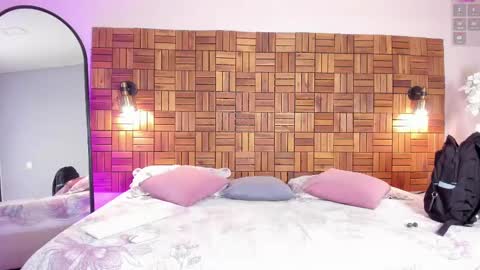 Snapshot of rihannadeep chatting on 02.25.25 Sara online show from 02.25.25