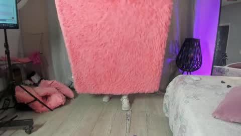 Snapshot of rihannadeep chatting on 02.28.25 Sara online show from 02.28.25