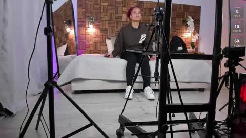 Snapshot of rihannadeep chatting on 11.19.25 Sara online show from 11.19.25