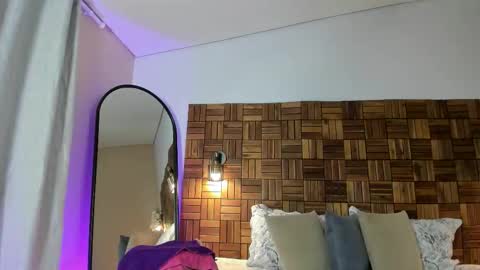 Snapshot of rihannadeep chatting on 11.26.25 Sara online show from 11.26.25