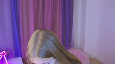 Snapshot of riinaaa chatting on 11.03.25 Rina online show from 11.03.25