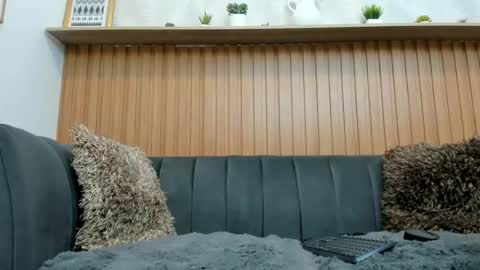 Snapshot of riley_reid_milf chatting on 06.26.26 Oriana online show from 06.26.26