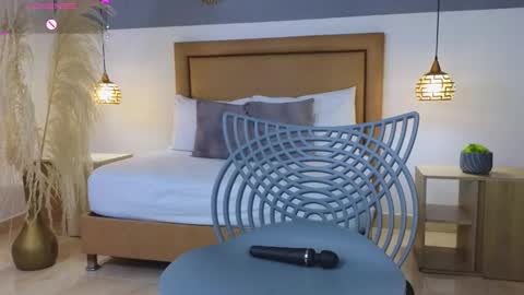 Riley Sierra online show from 01.30.25