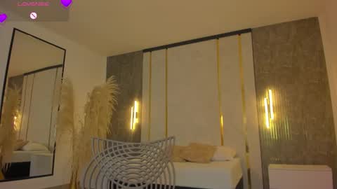 Riley Sierra online show from 09.16.25