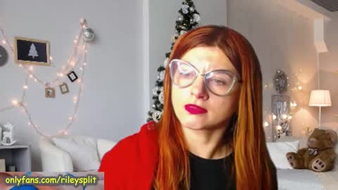 RileyComely online show from 01.04.25