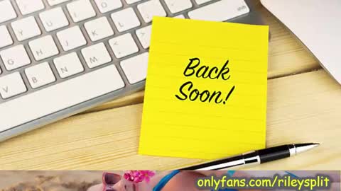 RileyComely online show from 01.09.25