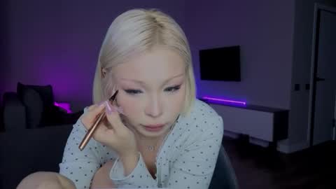 rileymee online show from 11.26.25