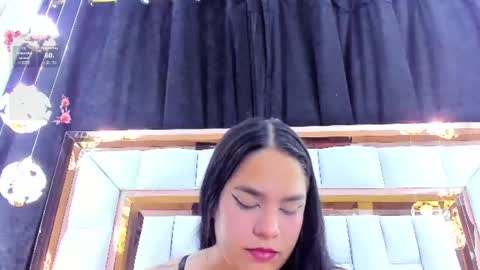 Snapshot of rileysweett chatting on 07.05.26 Riley online show from 07.05.26