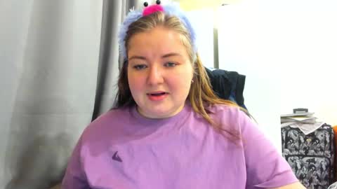 Snapshot of rina16 chatting on 11.07.25 rina16 online show from 11.07.25