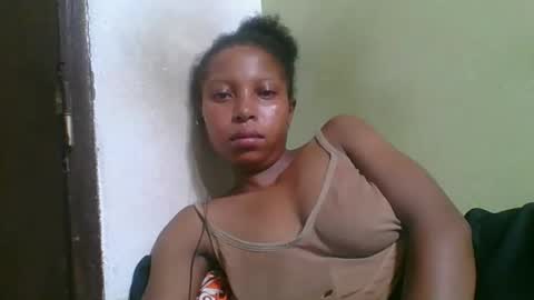 Snapshot of rinah654271 chatting on 02.26.26 rinah654271 online show from 02.26.26