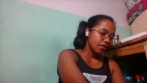 Snapshot of rinah856024 chatting on 04.22.26 rinah856024 online show from 04.22.26