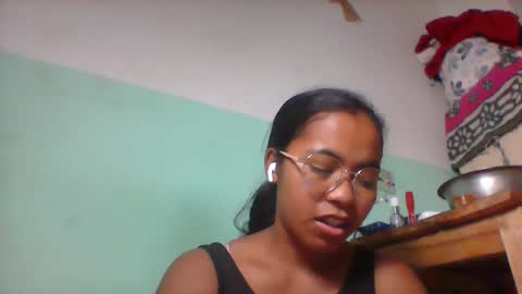 Snapshot of rinah856024 chatting on 04.23.26 rinah856024 online show from 04.23.26