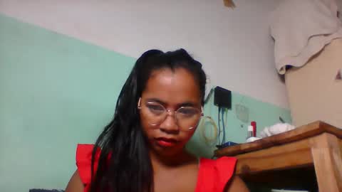 Snapshot of rinah856024 chatting on 04.28.26 rinah856024 online show from 04.28.26