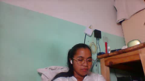 Snapshot of rinah856024 chatting on 04.30.26 rinah856024 online show from 04.30.26