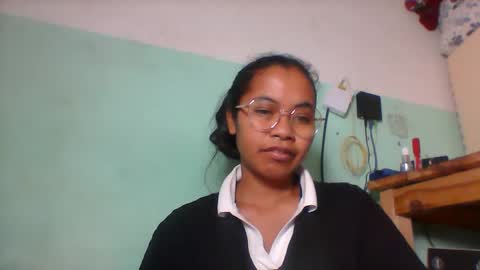 Snapshot of rinah856024 chatting on 05.05.26 rinah856024 online show from 05.05.26