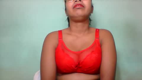 Snapshot of rinah856024 chatting on 05.23.26 rinah856024 online show from 05.23.26