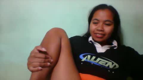 Snapshot of rinah856024 chatting on 05.25.26 rinah856024 online show from 05.25.26